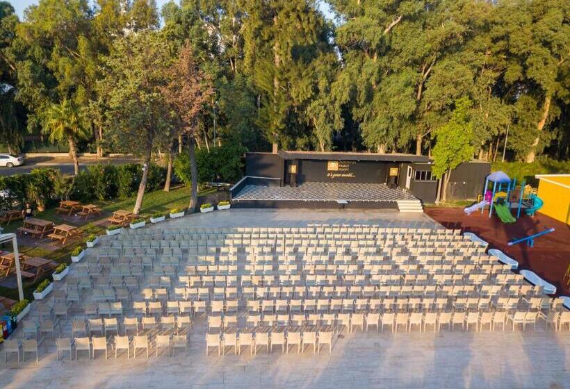 Resort Asteria Collection Side