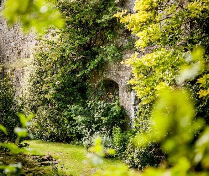 Отель Amberley Castle A Relais & Chateaux