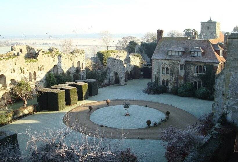 Отель Amberley Castle A Relais & Chateaux