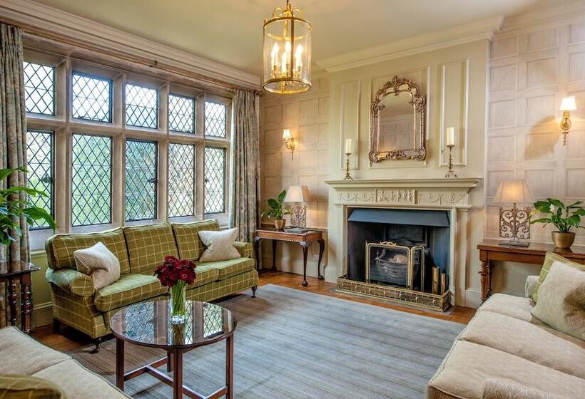 Отель Amberley Castle A Relais & Chateaux