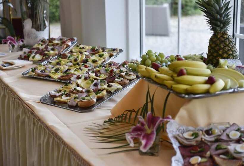 Atrium Hotel Amadeus