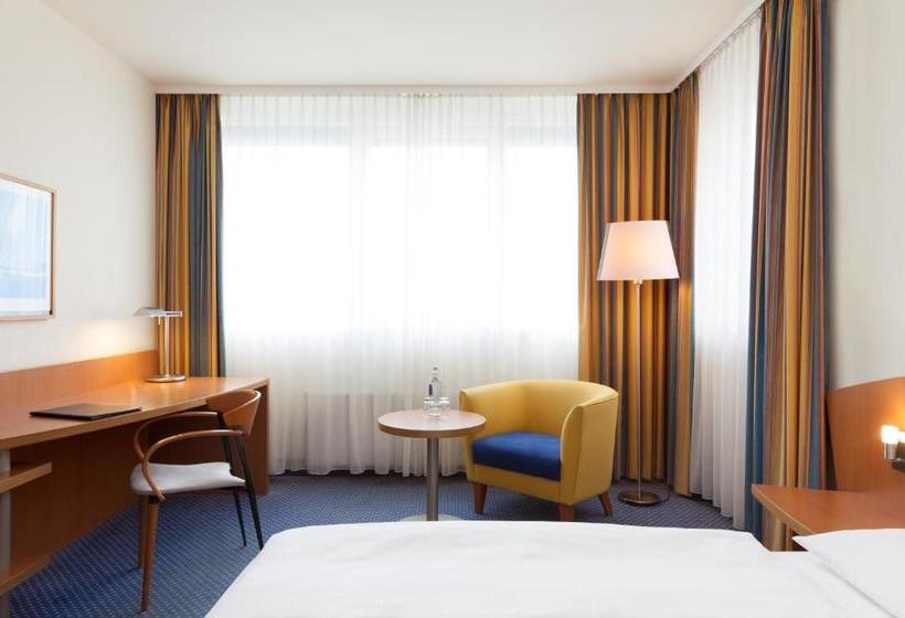 Отель Vienna House By Wyndham Baltic Stralsund