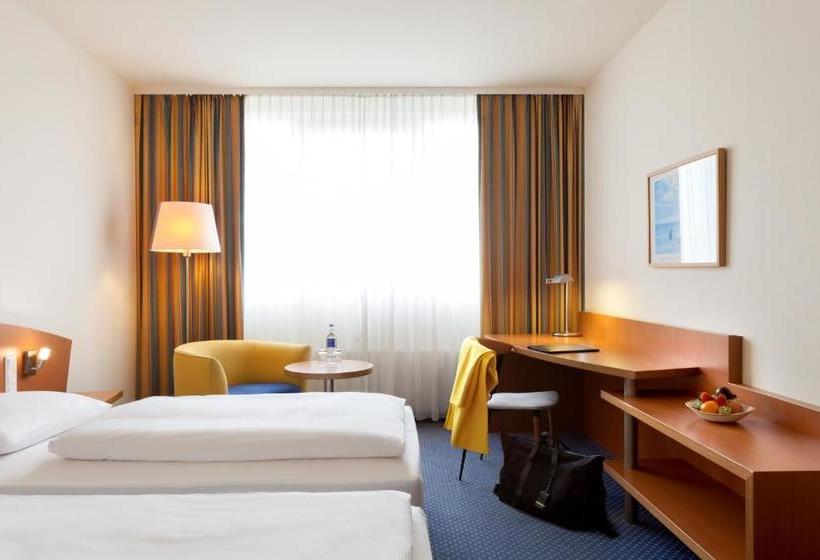 Отель Vienna House By Wyndham Baltic Stralsund