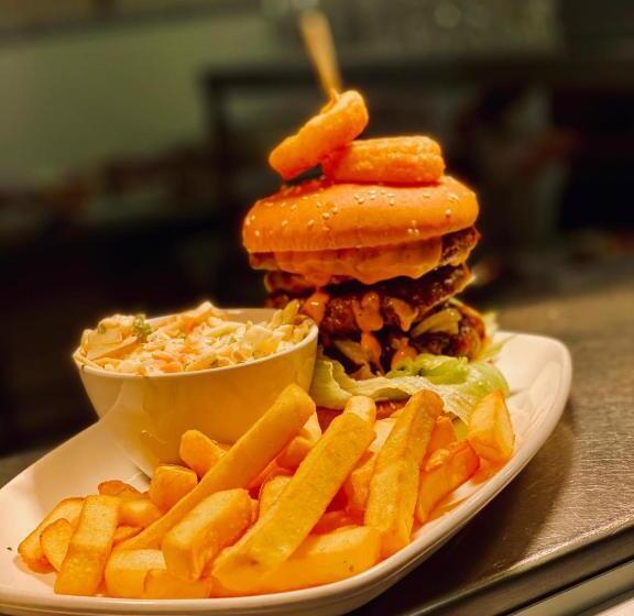 ホテル Barn Owl Inn