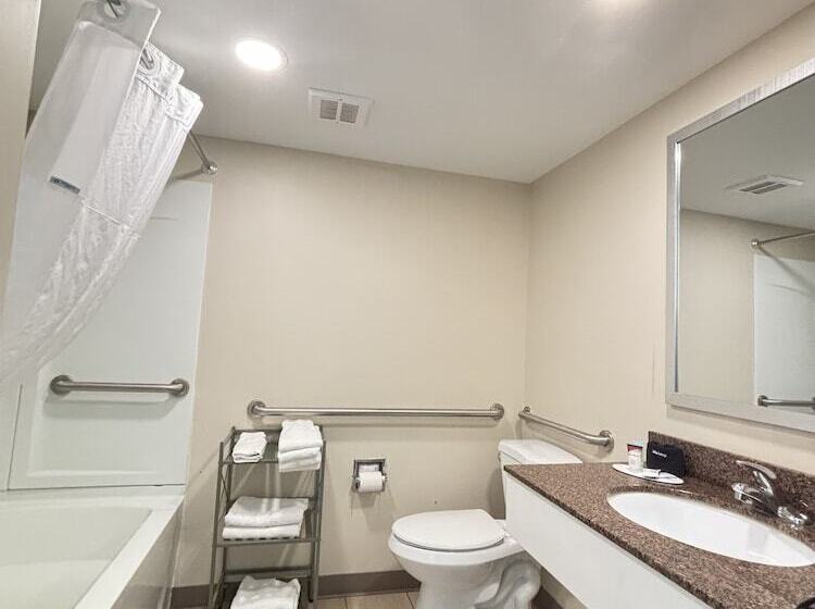 בית מלון כפרי Baymont By Wyndham Lake Park Valdosta I75