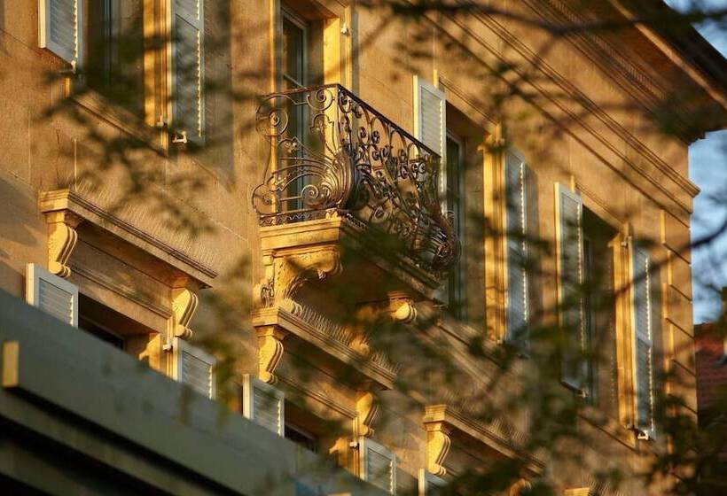 Отель Beau Rivage