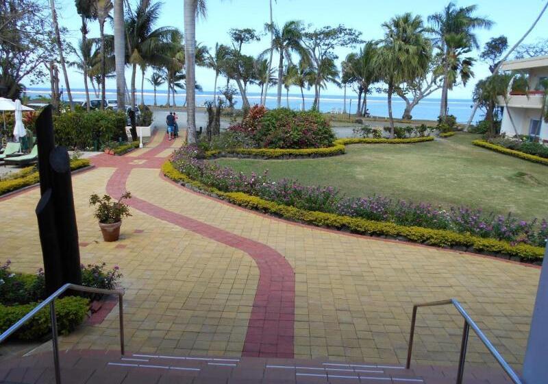 Отель Bedarra Beach Inn