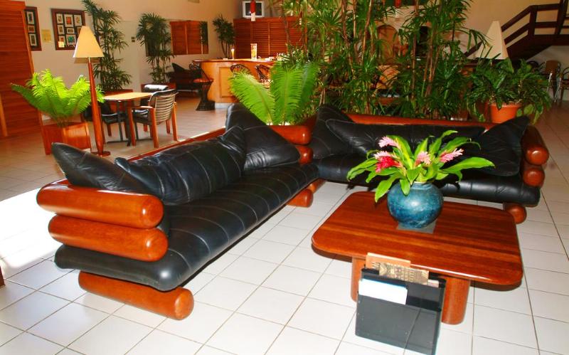 Отель Bedarra Beach Inn