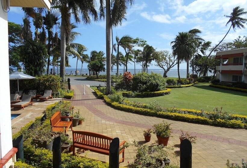 Отель Bedarra Beach Inn