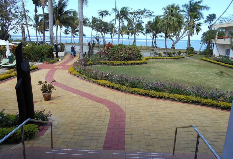 Отель Bedarra Beach Inn