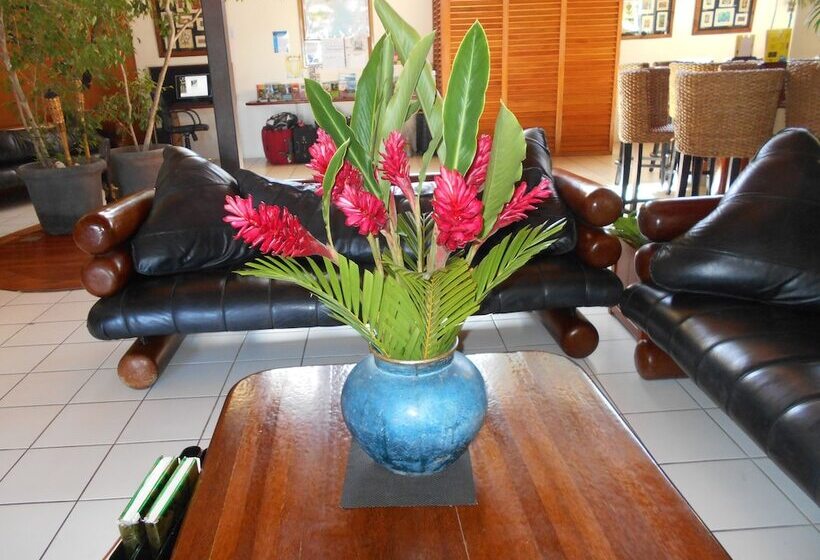 Отель Bedarra Beach Inn