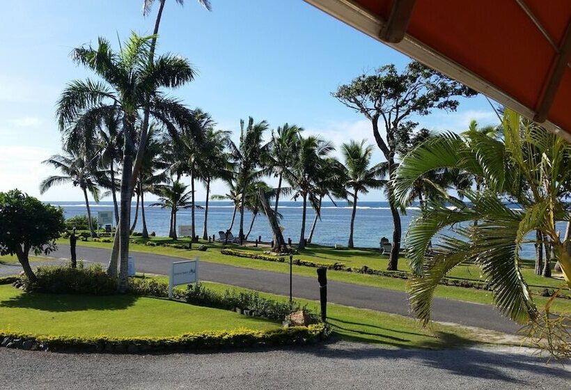 Отель Bedarra Beach Inn