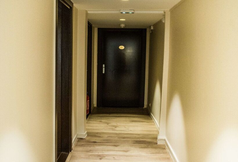 Отель Best Western Marquis De La Baume