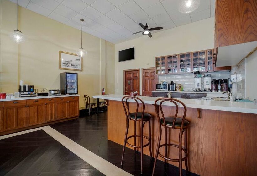 Best Western Plus Pioneer Square Hotel Downtown