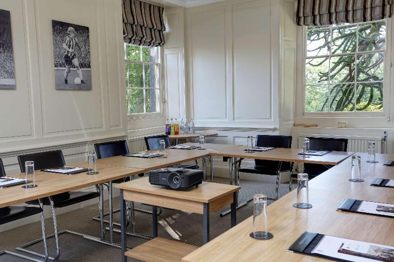 هتل Best Western Plus Sheffield Mosborough Hall