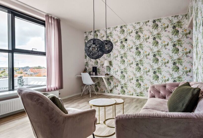 Отель Best Western Royal Holstebro