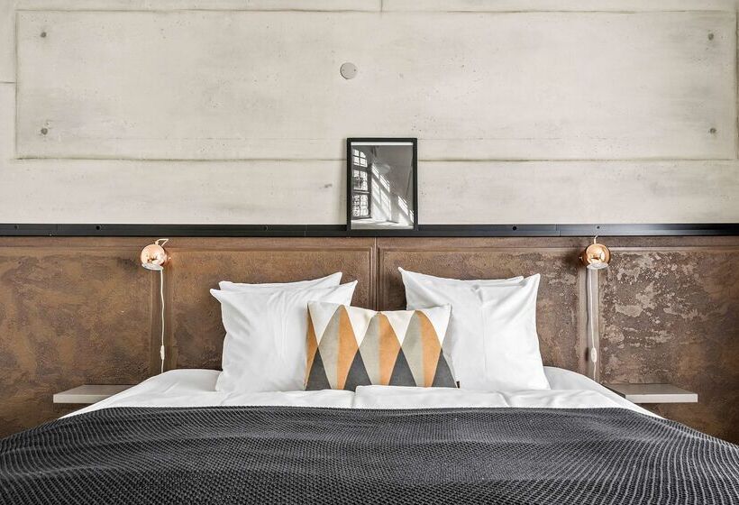 Отель Best Western Royal Holstebro