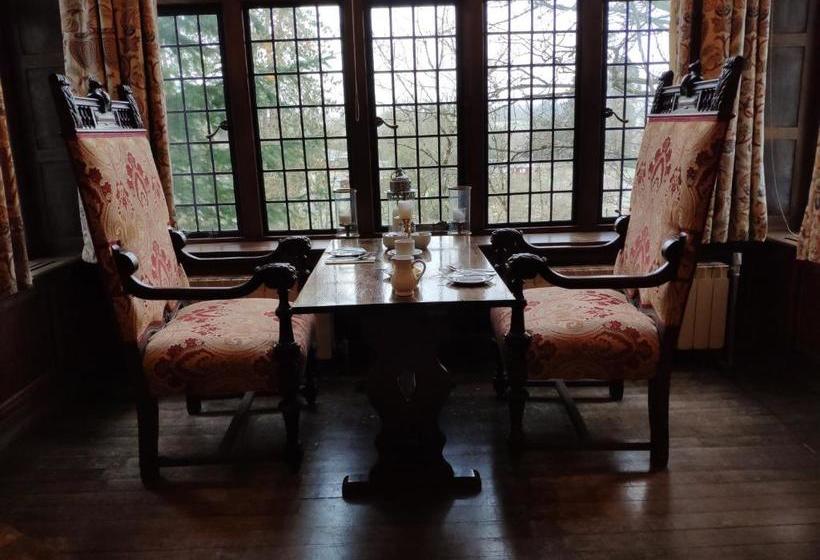 בית מלון כפרי Caer Beris Manor