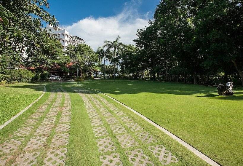 هتل Cebu White Sands Resort And Spa