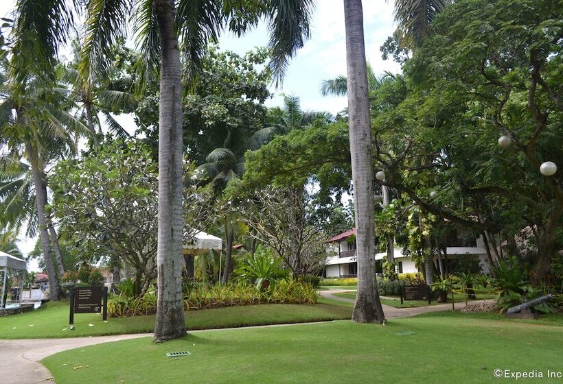 هتل Cebu White Sands Resort And Spa