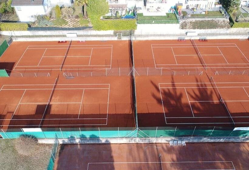 בית מלון כפרי Centro Cadro Panoramica