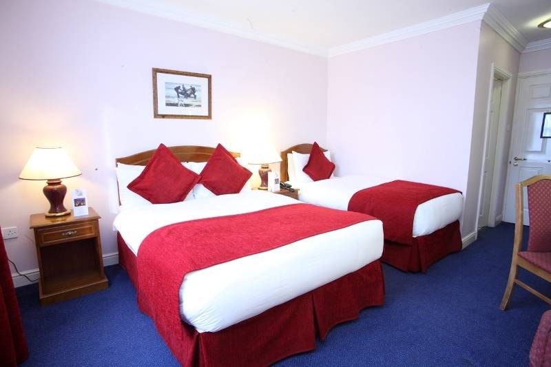 هتل Charleville Lodge