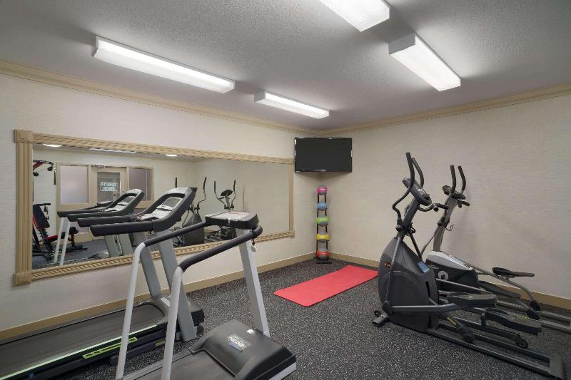 فندق Days Inn & Suites By Wyndham Sault Ste. Marie On