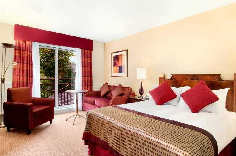 فندق DoubleTree by Hilton Aberdeen Treetops 