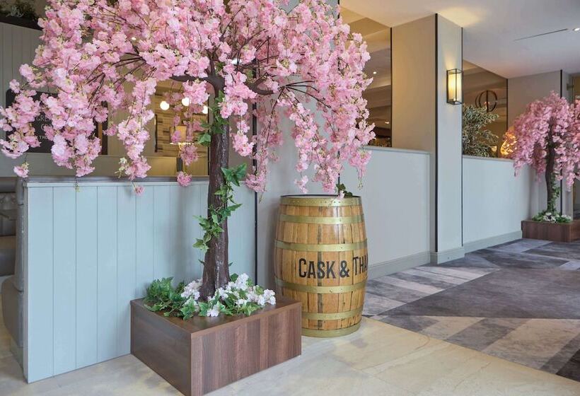 ホテル Doubletree By Hilton Dartford Bridge