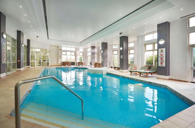 ホテル Doubletree By Hilton Dartford Bridge