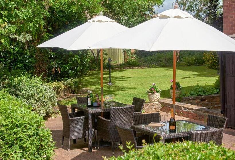 Отель Easington Guest House