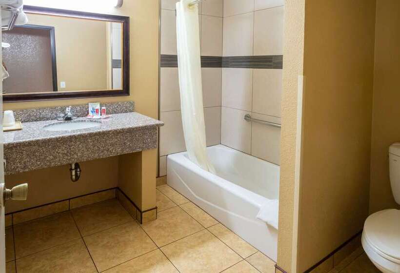 فندق Econo Lodge Inn & Suites Fallbrook Downtown