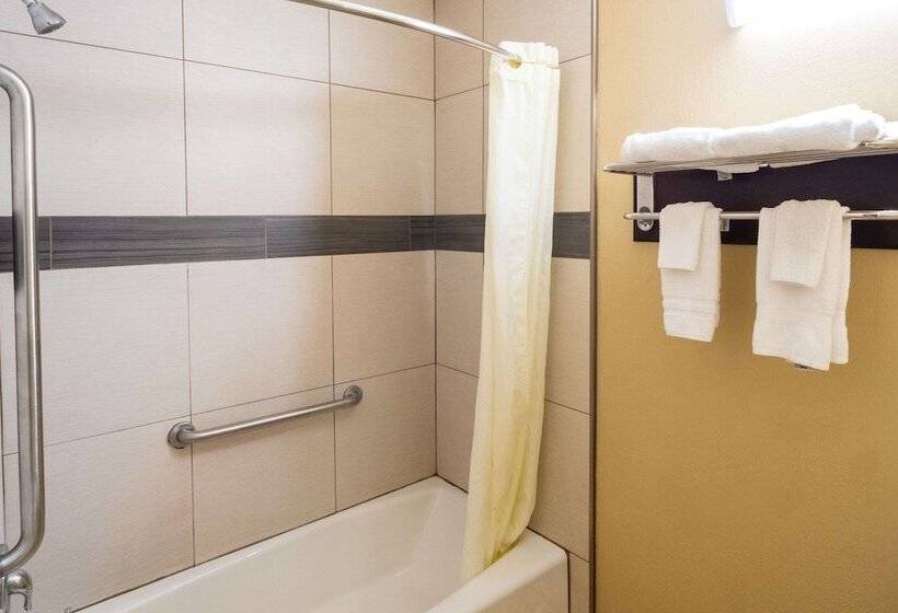 فندق Econo Lodge Inn & Suites Fallbrook Downtown