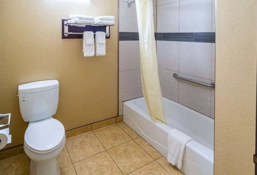 בית מלון כפרי Econo Lodge Inn & Suites Fallbrook Downtown