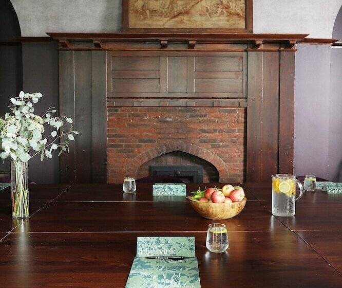 Отель Elmbank York, Tapestry Collection By Hilton