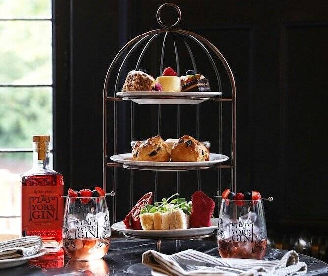 Отель Elmbank York, Tapestry Collection By Hilton