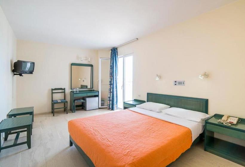 ホテル Evelyn Beach