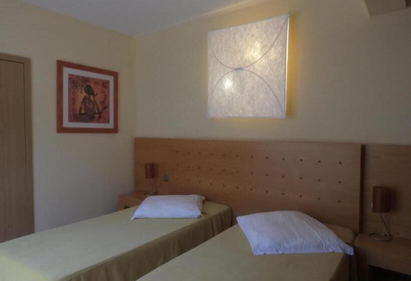 Flag Hotel Foya Branca