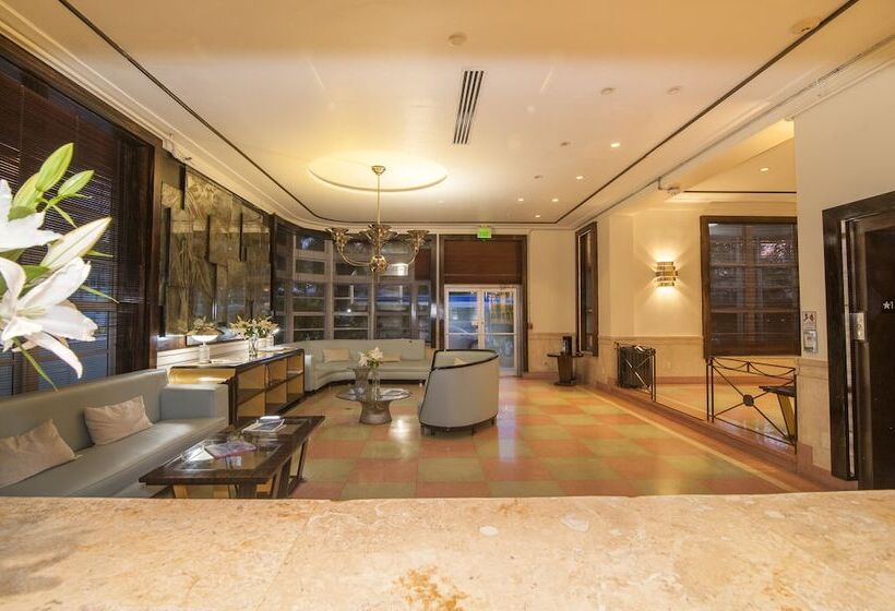 Greenview Hotel By Lowkl