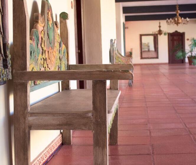 בית מלון כפרי Hacienda Bajamar