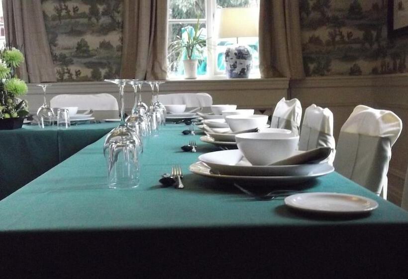 فندق Hadley Bowling Green Inn