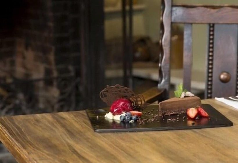 فندق Hadley Bowling Green Inn