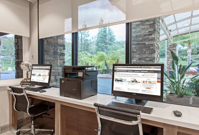 فندق Holiday Inn Diamond Bar   Pomona, An Ihg