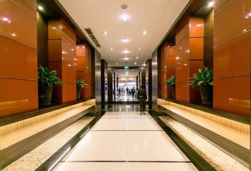 هتل Holiday Inn & Suites Manila Galleria, An Ihg