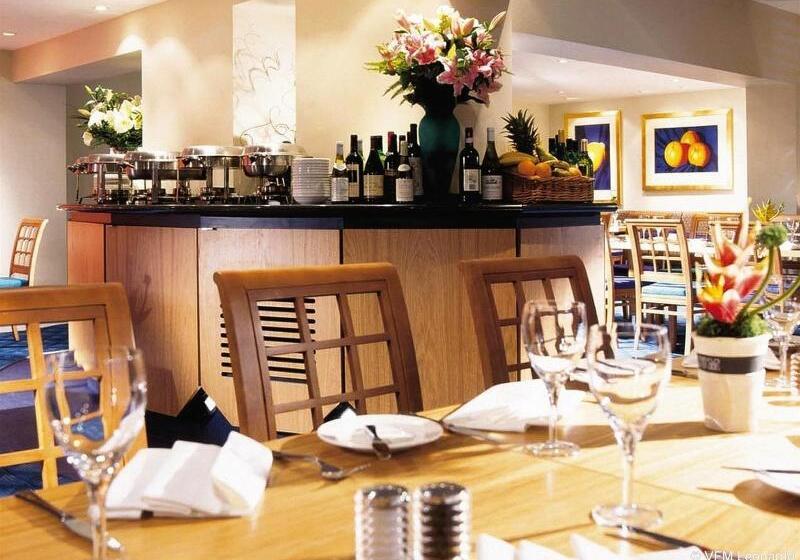 Warwickshire Park Hotel Kenilworth By Belvilla