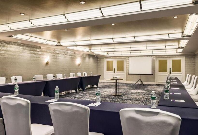 فندق Inn At Great Neck