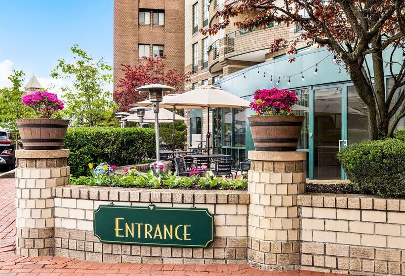 فندق Inn At Great Neck