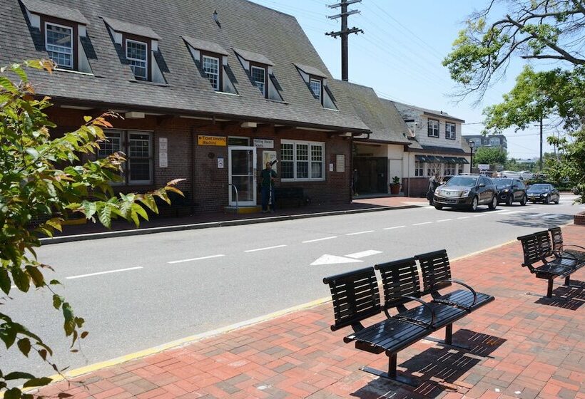 فندق Inn At Great Neck