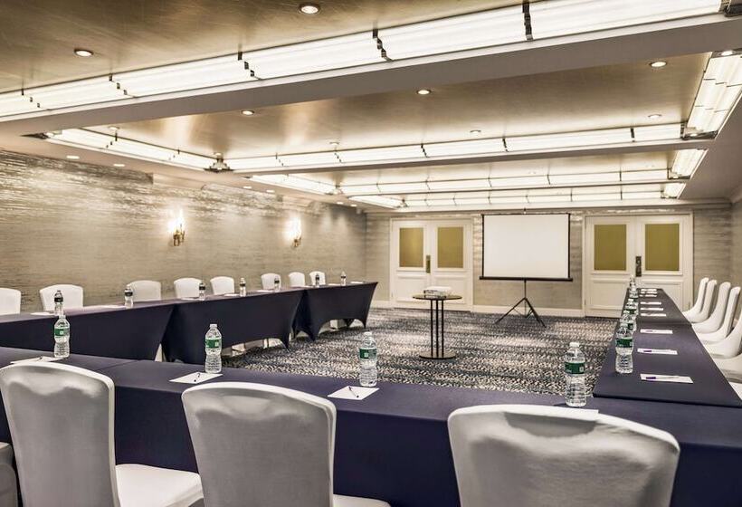 فندق Inn At Great Neck