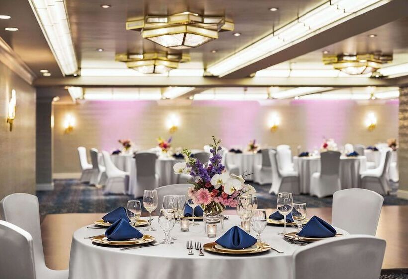 فندق Inn At Great Neck